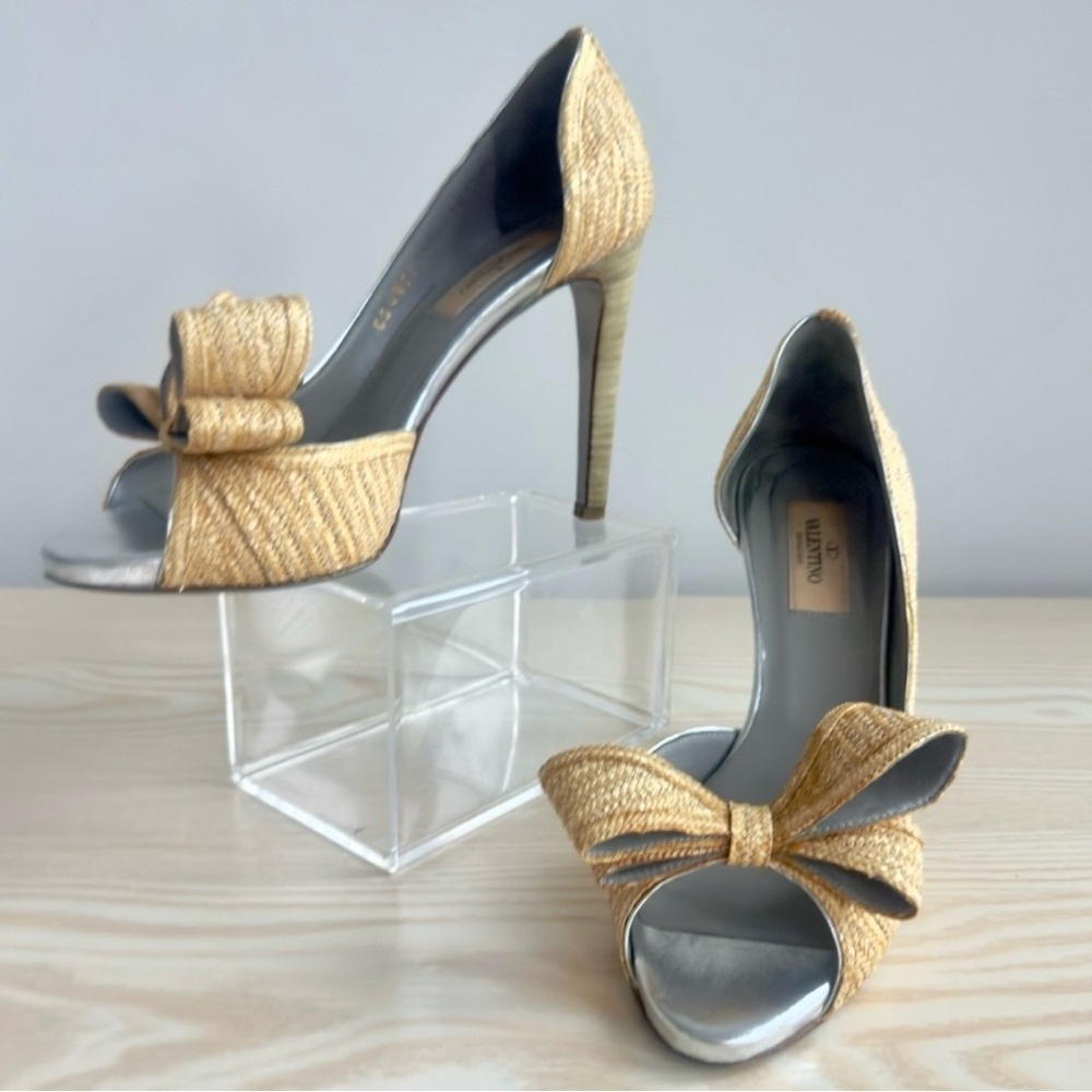Valentino Garavani Couture Vintage D'Orsay Woven Raffia Bow Peep Toe Pump NEW